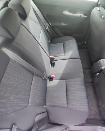 Toyota Auris cena 20000 przebieg: 200000, rok produkcji 2009 z Młynary małe 37